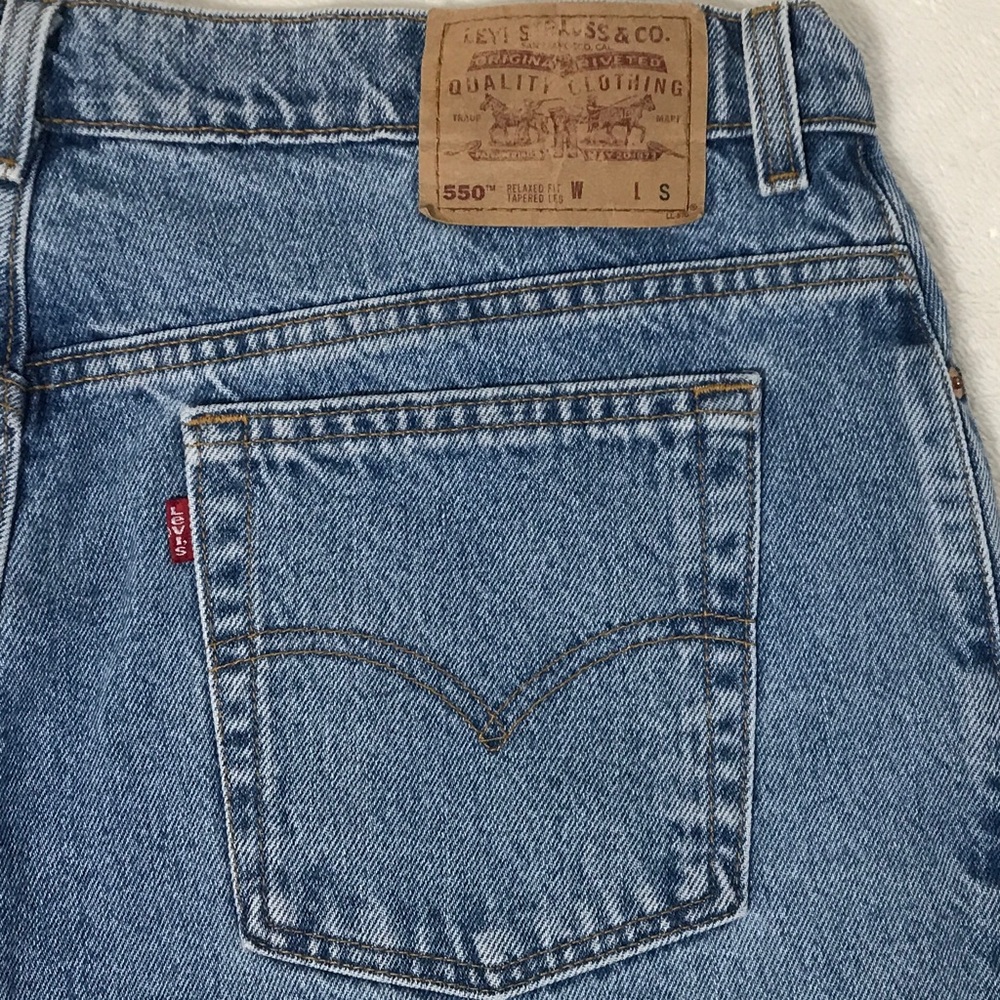 Vintage 500 Levi’s High Rise Relaxed Fit Tapered Leg Denim Jeans - Picture 9 of 10